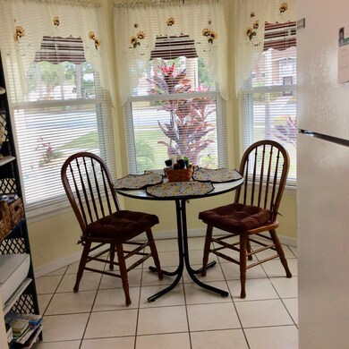 sunny breakfast room