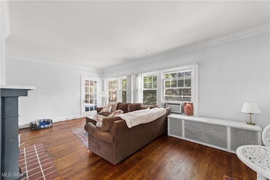 2819 E Derbyshire Rd unit 2, Cleveland, OH 44118 - photo 5