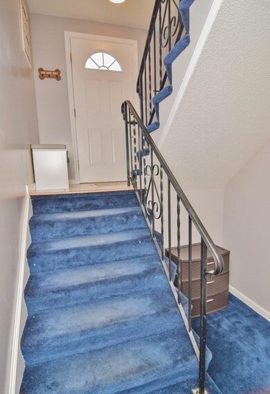 27 Joseph Ave, Dracut, MA 01826 - photo 4