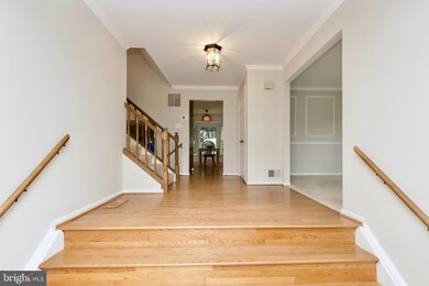 6012 Burnside Landing Dr, Burke, VA 22015 - photo 2