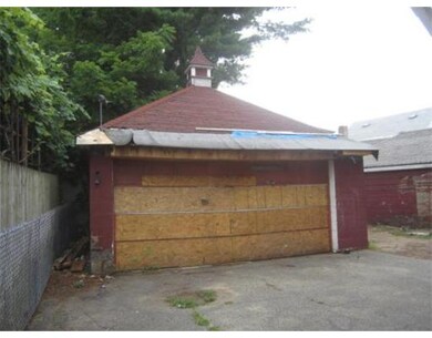 488 Springfield St, Chicopee, MA 01013 - photo 2