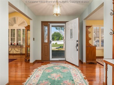 211 Frazier Way, Scott Depot, WV 25560 - photo 4