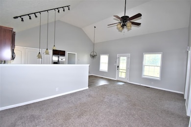 584 Cedar Valley Dr, Clarksville, TN 37043 - photo 5