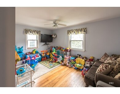 39 Rockway Rd, Peabody, MA 01960 - photo 5