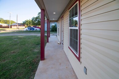 305 305 S 12th, Duncan, OK - photo 4