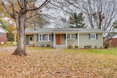 624 N Bost St, Statesville, NC 28677 - photo 6