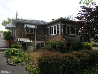 975 Farmington Ave, Pottstown, PA 19464 - photo 4