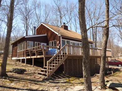 2448 Oak Ln, Bushkill, PA 18324 - photo 3