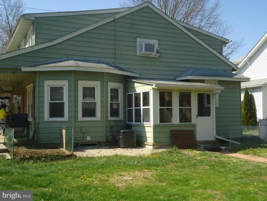 535 Walnut Ave, Laurel Springs, NJ 08021 - photo 2