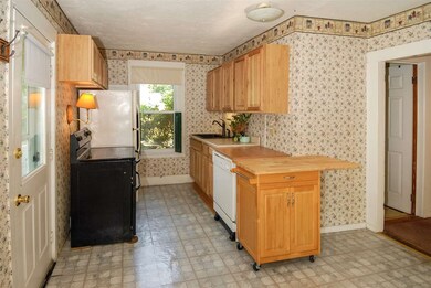 188 Edmond Ave, Portsmouth, NH 03801 - photo 7