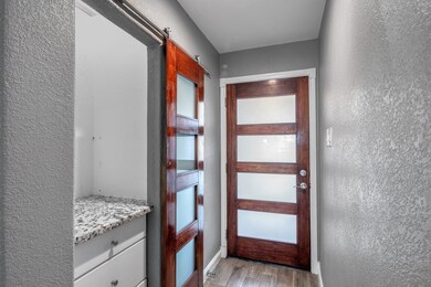 638 Fair Oak Dr, Stafford, TX 77477 - photo 2