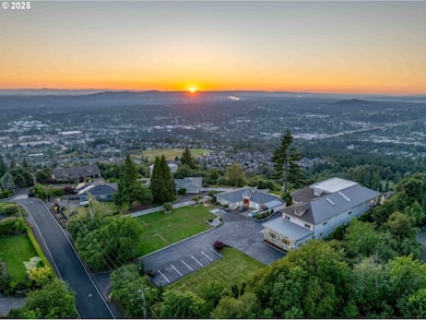 10801 SE Ridgeway Dr, Happy Valley, OR 97086 - photo 3
