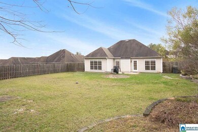 460 Camden Cove Cir, Calera, AL 35040 - photo 5