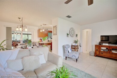 237 Silver Ave, Lake Placid, FL 33852 - photo 6