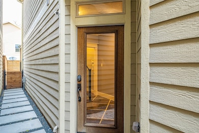 1032 Dunbar St, Houston, TX 77009 - photo 2