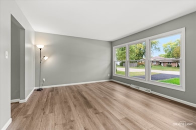 173 Dolores St, Oswego, IL 60543 - photo 2