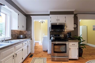 1186 Main Street Acushnet, MA 02743