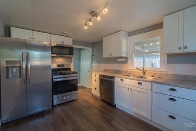 1301 Cypress St, Pueblo, CO 81004 - photo 3