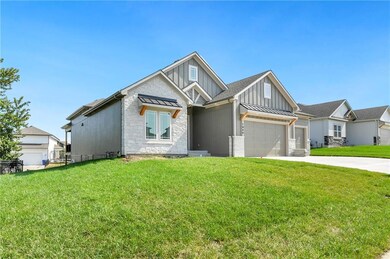 1840 Sage Canyon Rd, Lee's Summit, MO 64082 - photo 3