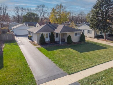 3009 Hawk Ln, Rolling Meadows, IL 60008 - photo 3