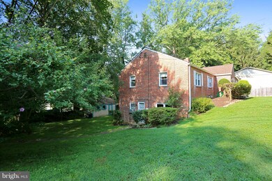 3200 Mccomas Ave, Kensington, MD 20895 - photo 2