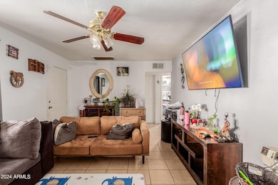 1812 S 28th Dr, Phoenix, AZ 85009 - photo 5