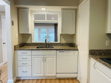 1206 Windsor Dr unit 1206, Framingham, MA 01701 - photo 4