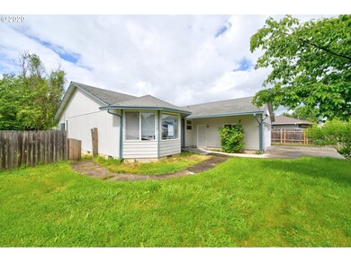 1513 Farrah Ct, Sutherlin, OR 97479 - photo 4