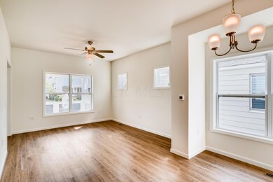 722 E Deshler Ave Columbus OH-large-006-