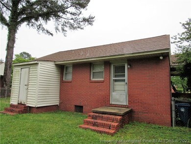 486 Mcbain Dr, Fayetteville, NC 28305 - photo 3