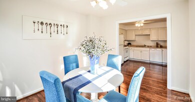 2712 Thornbrook Ct, Odenton, MD 21113 - photo 4