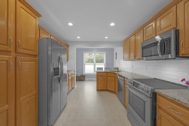 7 Jefferson Ct unit 7, Uxbridge, MA 01569 - photo 3