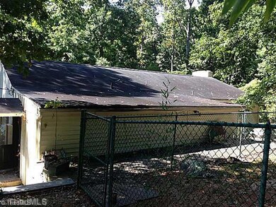 626 Edgewood Rd, Asheboro, NC 27205 - photo 2