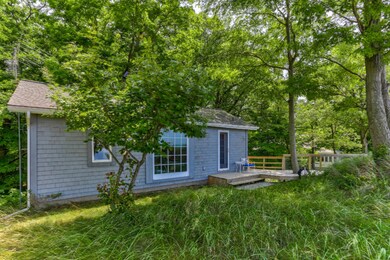 17361 Beachview Dr, Port Sheldon Townshi