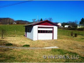 Detached Garage