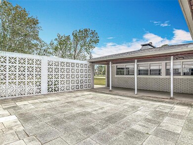 SEMI PRIVATE COURT YARD