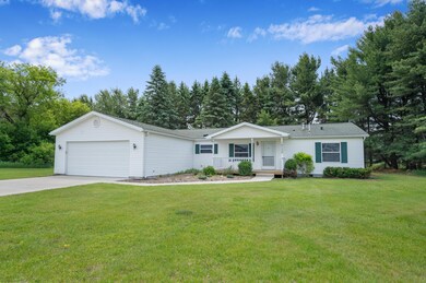 10335-SchoonerLake-CL-Exteriors-9