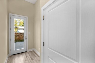 6746 Del Rio St, Houston, TX 77021 - photo 4