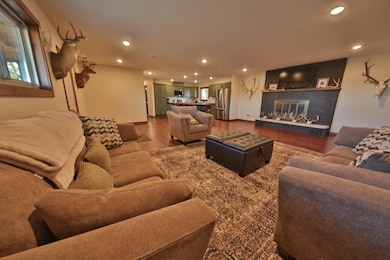 N8510 Fish Rd, New Lisbon, WI 53950 - photo 7