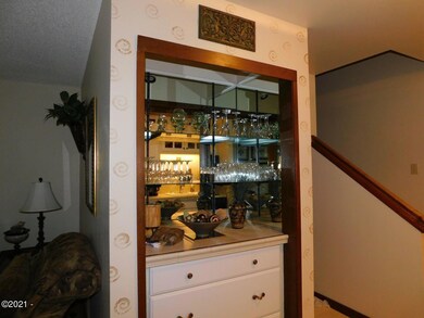 Kitchen Entertainment Bar