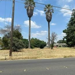 951 E Main St, Turlock, CA 95380 - photo 2