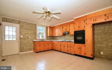 11119 Bird River Grove Rd, White Marsh, MD 21162 - photo 2