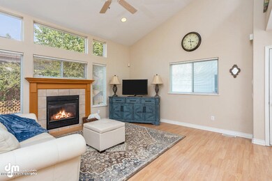 Living Room 2108-SMALL