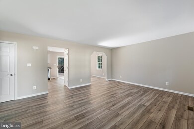 6052 Pilgrims Rest Rd, Broad Run, VA 20137 - photo 4