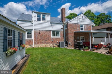 805 N 26th St, Reading, PA 19606 - photo 3