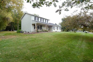 1517 Maple Crest Dr, Castleton-On-hudson, NY 12033 - photo 2