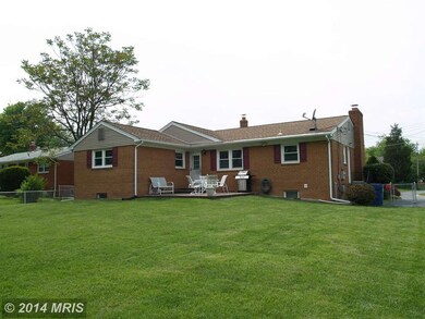 3329 Kaywood Dr, Falls Church, VA 22041 - photo 3