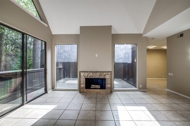 262 Litchfield Ln, Houston, TX 77024 - photo 5