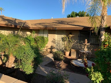 3102 W Paradise Drive