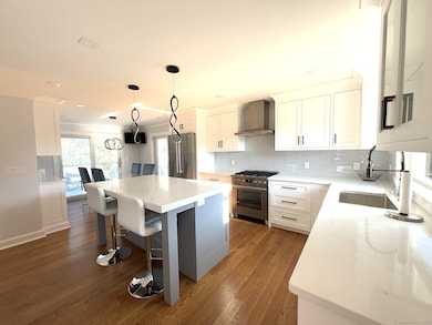 1 Sandy Way, Fairfield, CT 06824 - photo 2